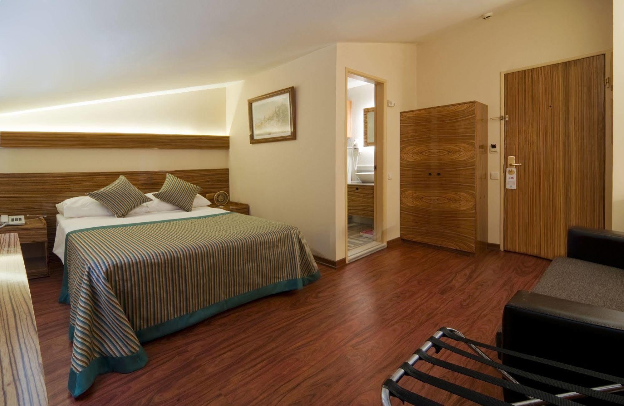 Hotel Buyuk Keban Istanbul Exterior foto