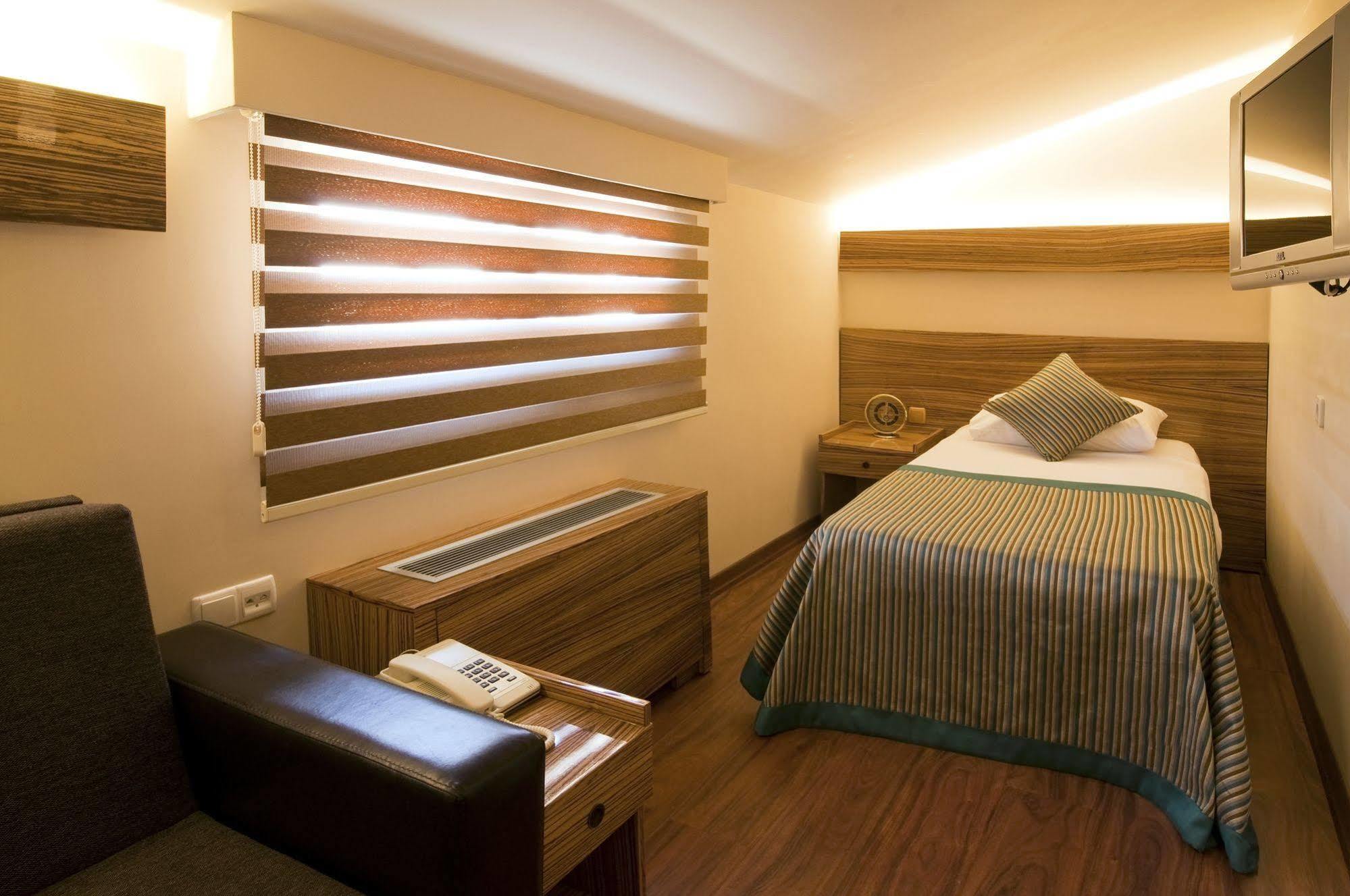 Hotel Buyuk Keban Istanbul Exterior foto